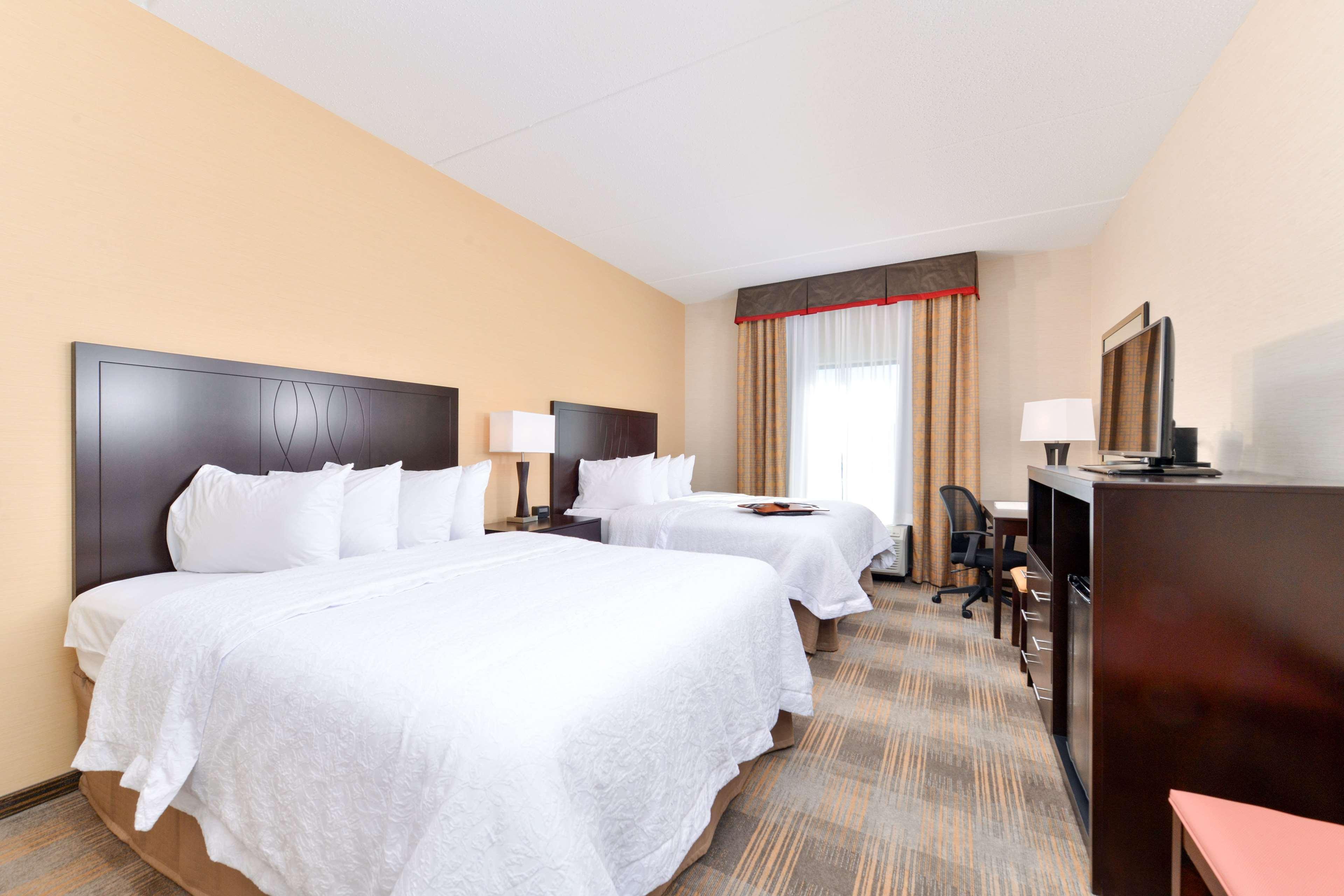 Hampton Inn & Suites California University-Pittsburgh Coal Center Esterno foto