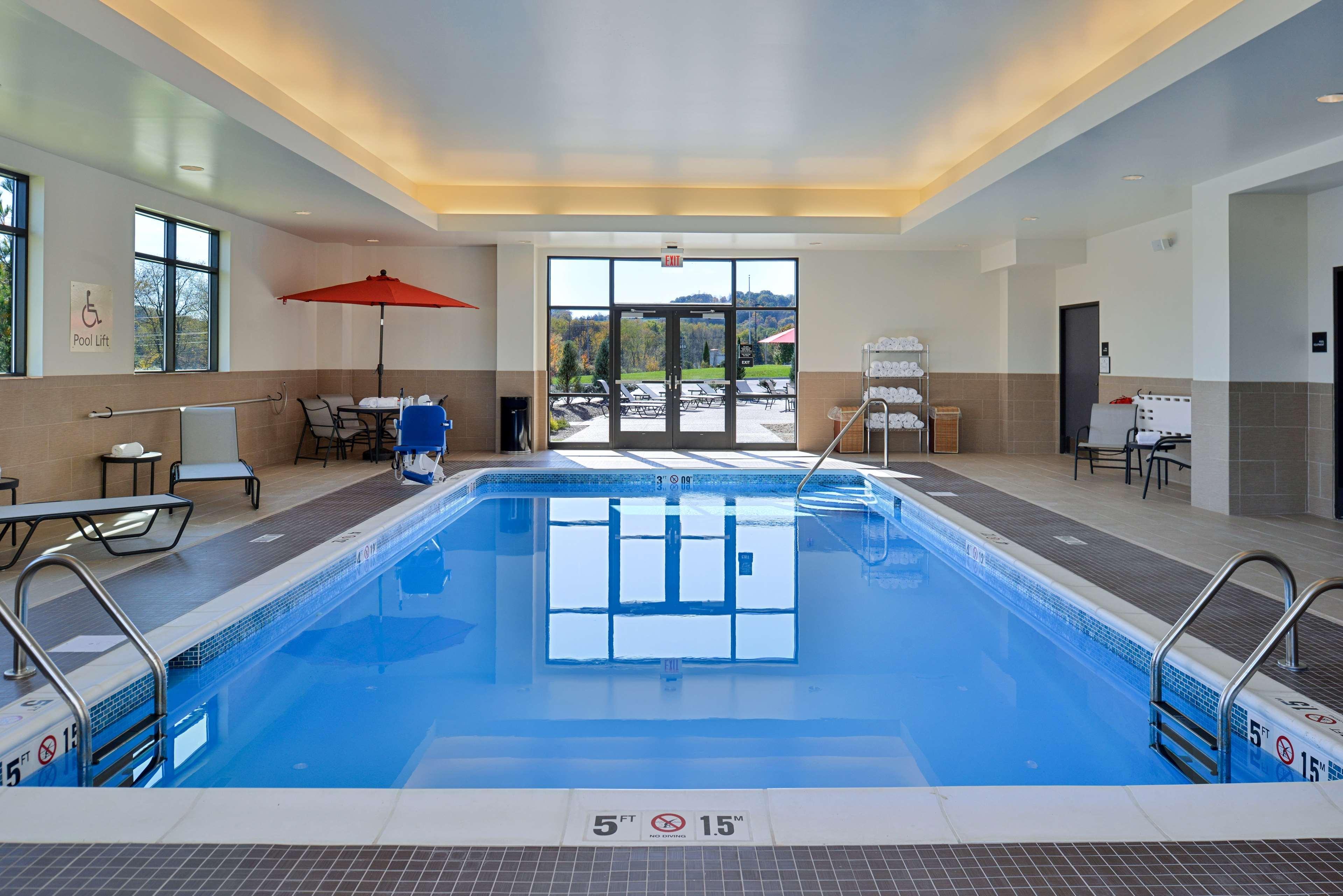 Hampton Inn & Suites California University-Pittsburgh Coal Center Esterno foto