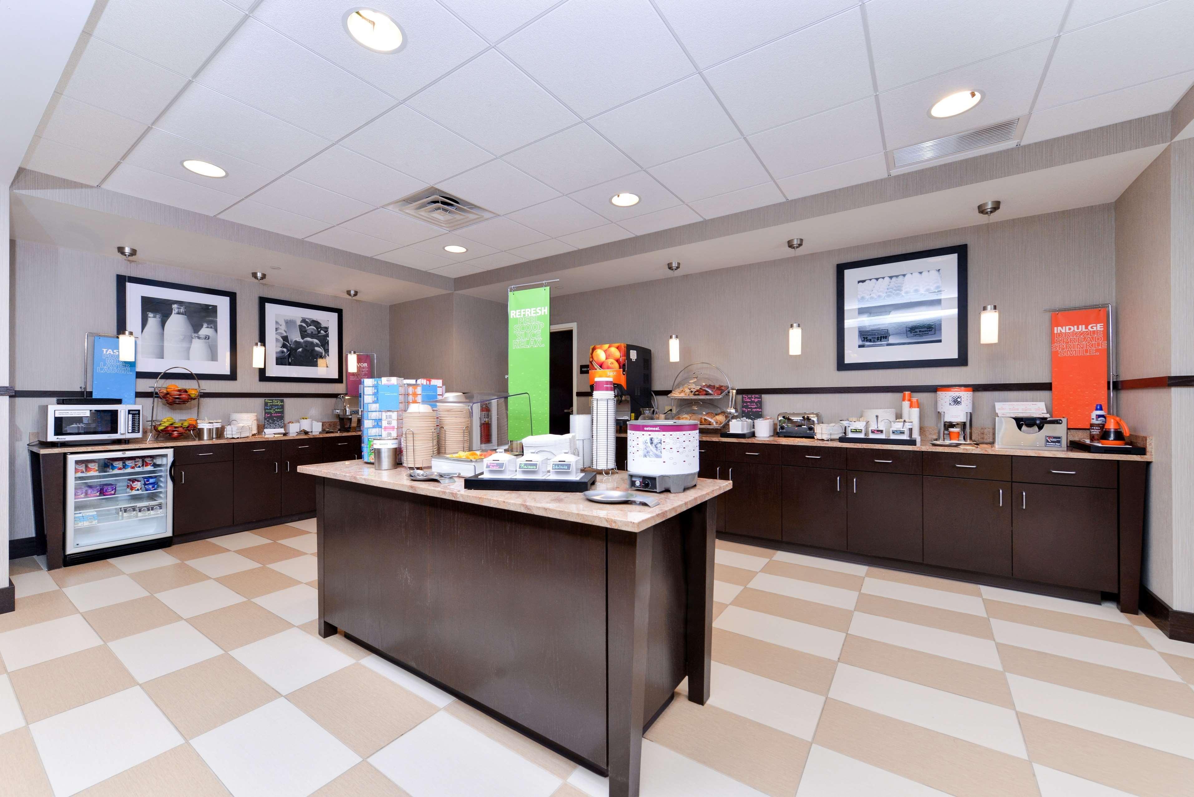 Hampton Inn & Suites California University-Pittsburgh Coal Center Esterno foto