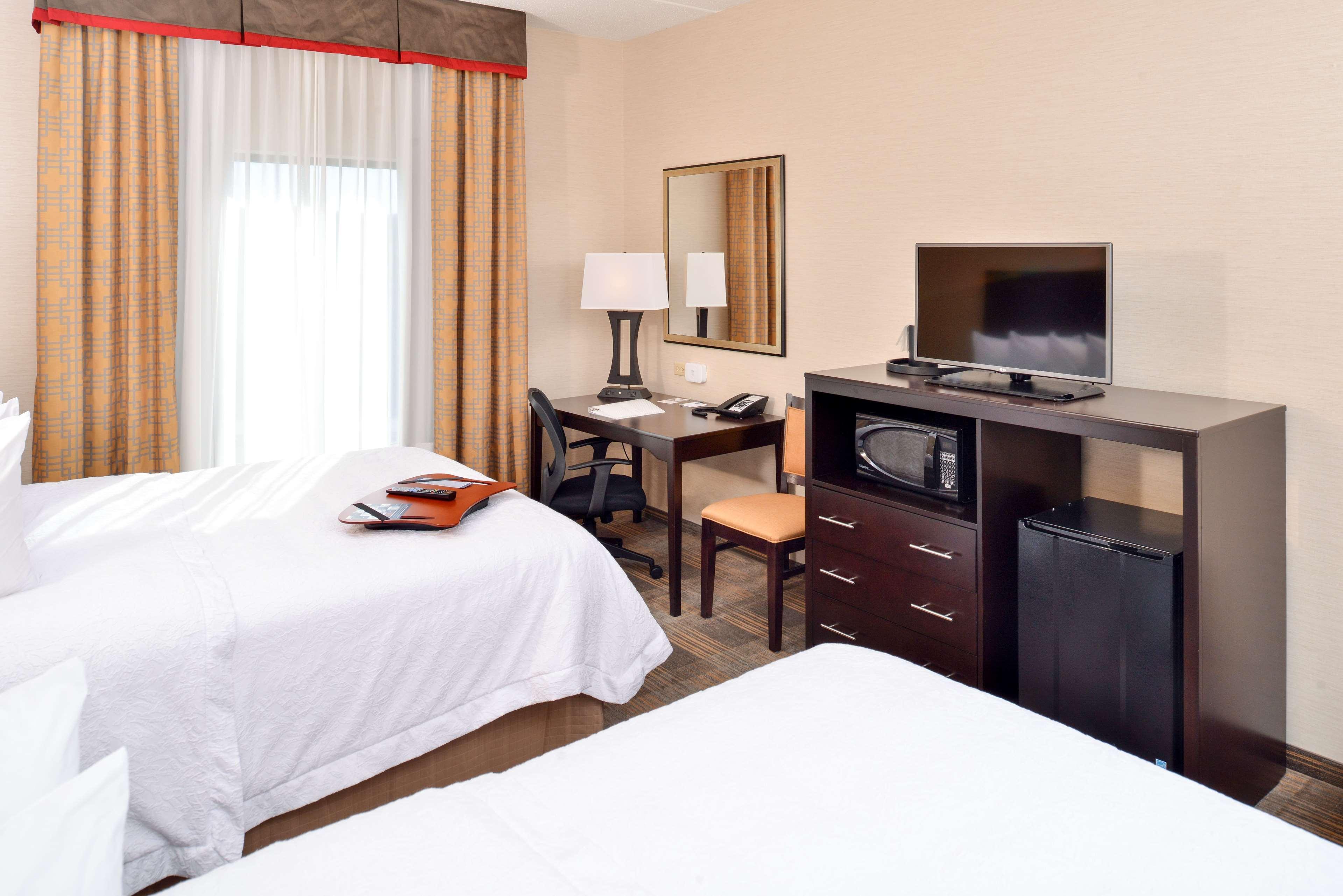 Hampton Inn & Suites California University-Pittsburgh Coal Center Esterno foto