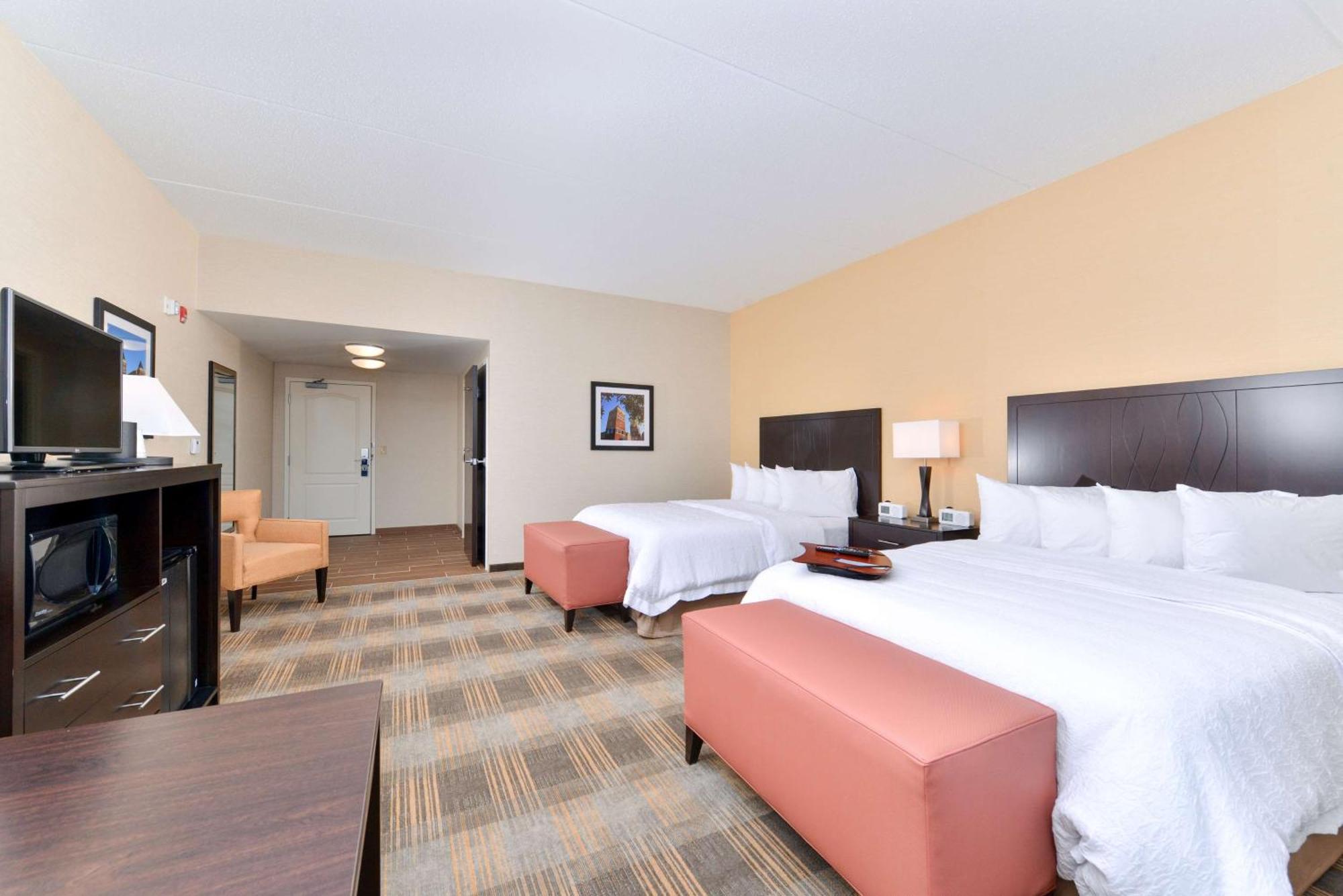 Hampton Inn & Suites California University-Pittsburgh Coal Center Esterno foto