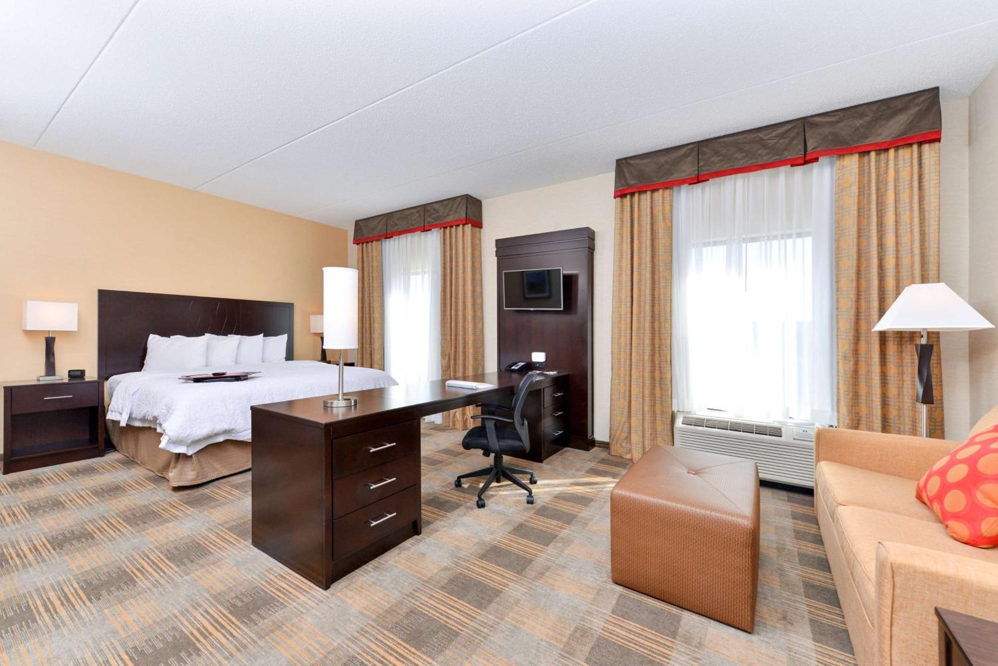 Hampton Inn & Suites California University-Pittsburgh Coal Center Esterno foto
