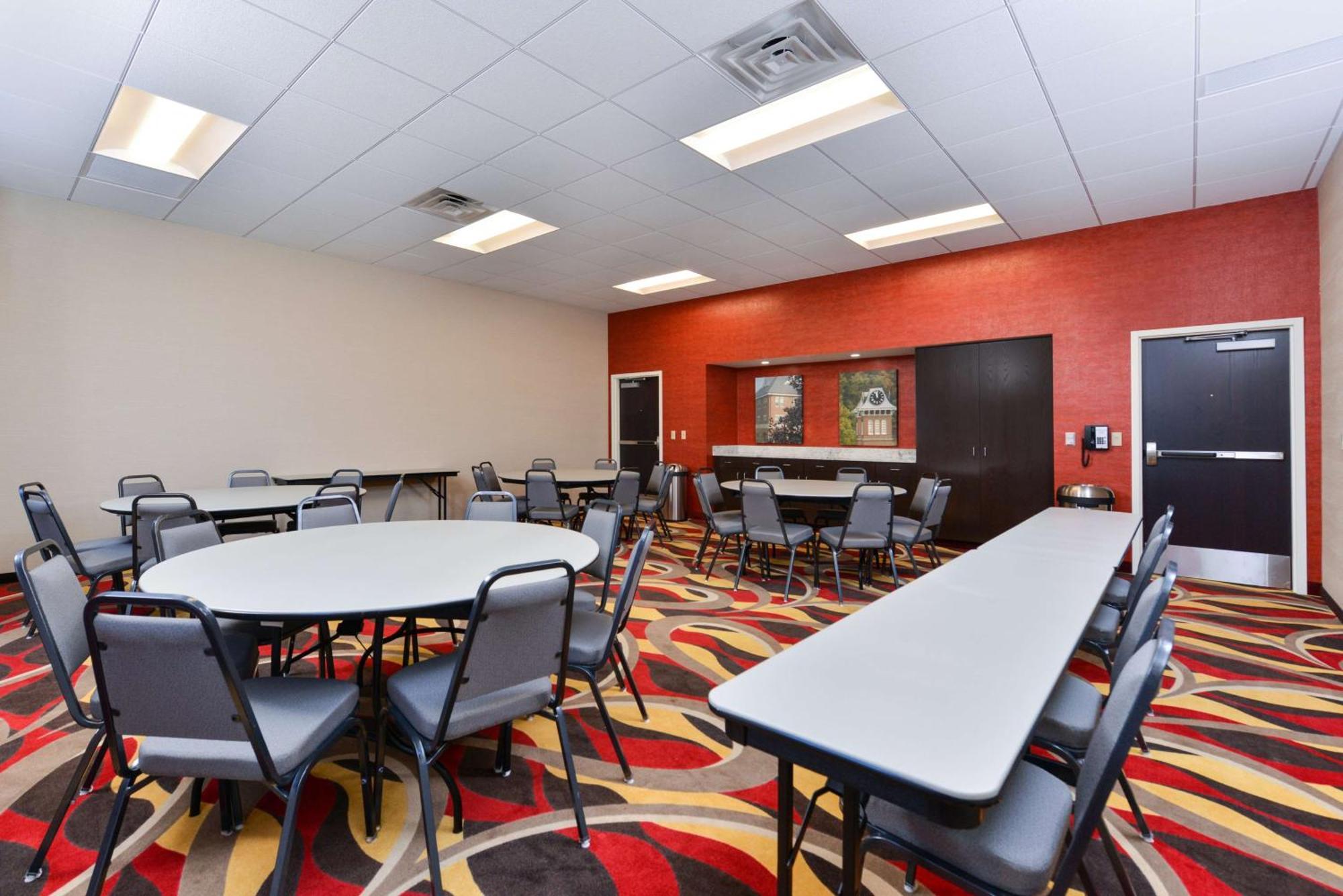 Hampton Inn & Suites California University-Pittsburgh Coal Center Esterno foto