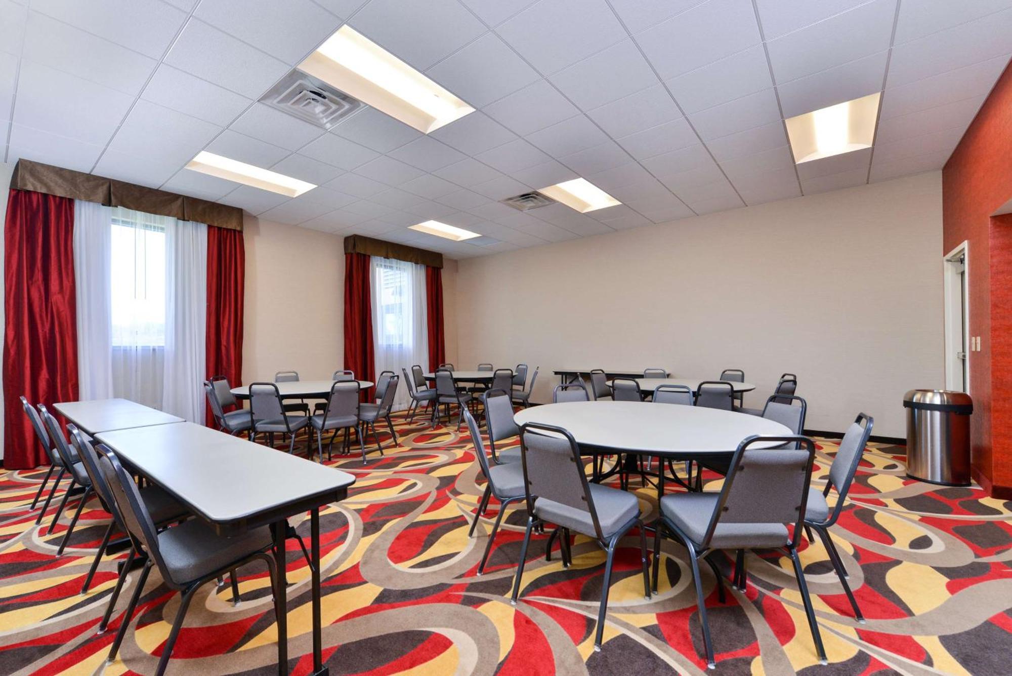 Hampton Inn & Suites California University-Pittsburgh Coal Center Esterno foto